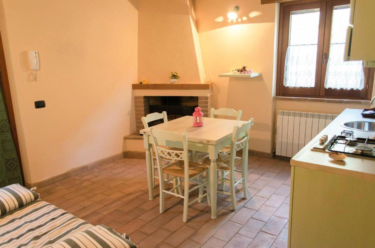 Agriturismo Pompagnano Eksteriør billede