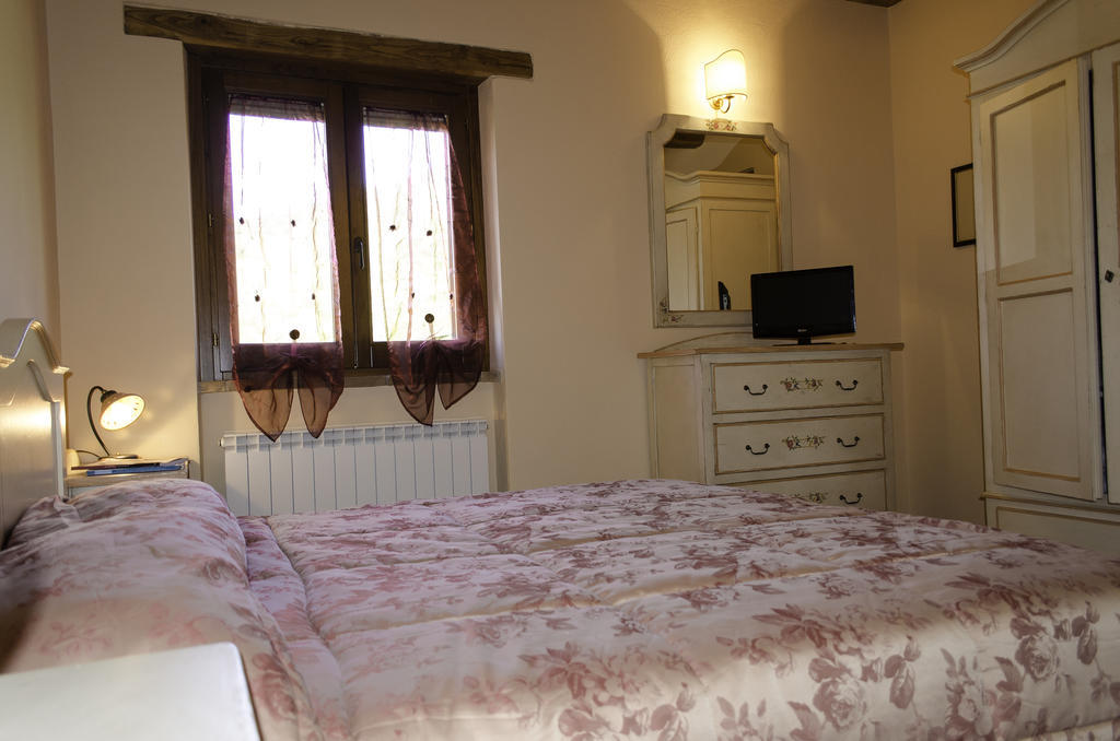 Agriturismo Pompagnano Værelse billede