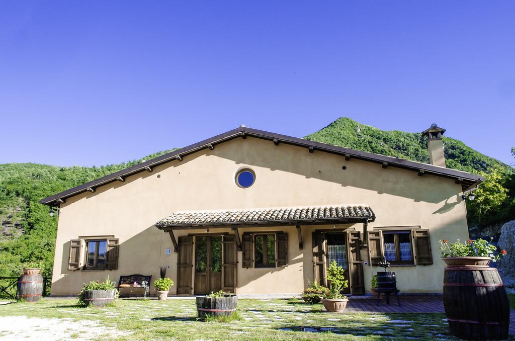 Agriturismo Pompagnano Eksteriør billede